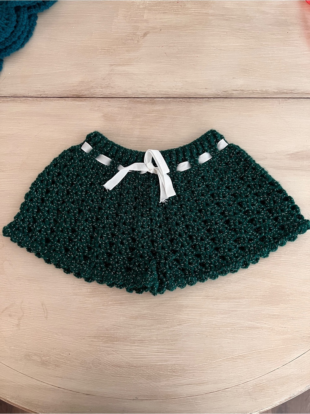 Hand-Crocheted Women’s Shorts in Deep Green with White Ribbon